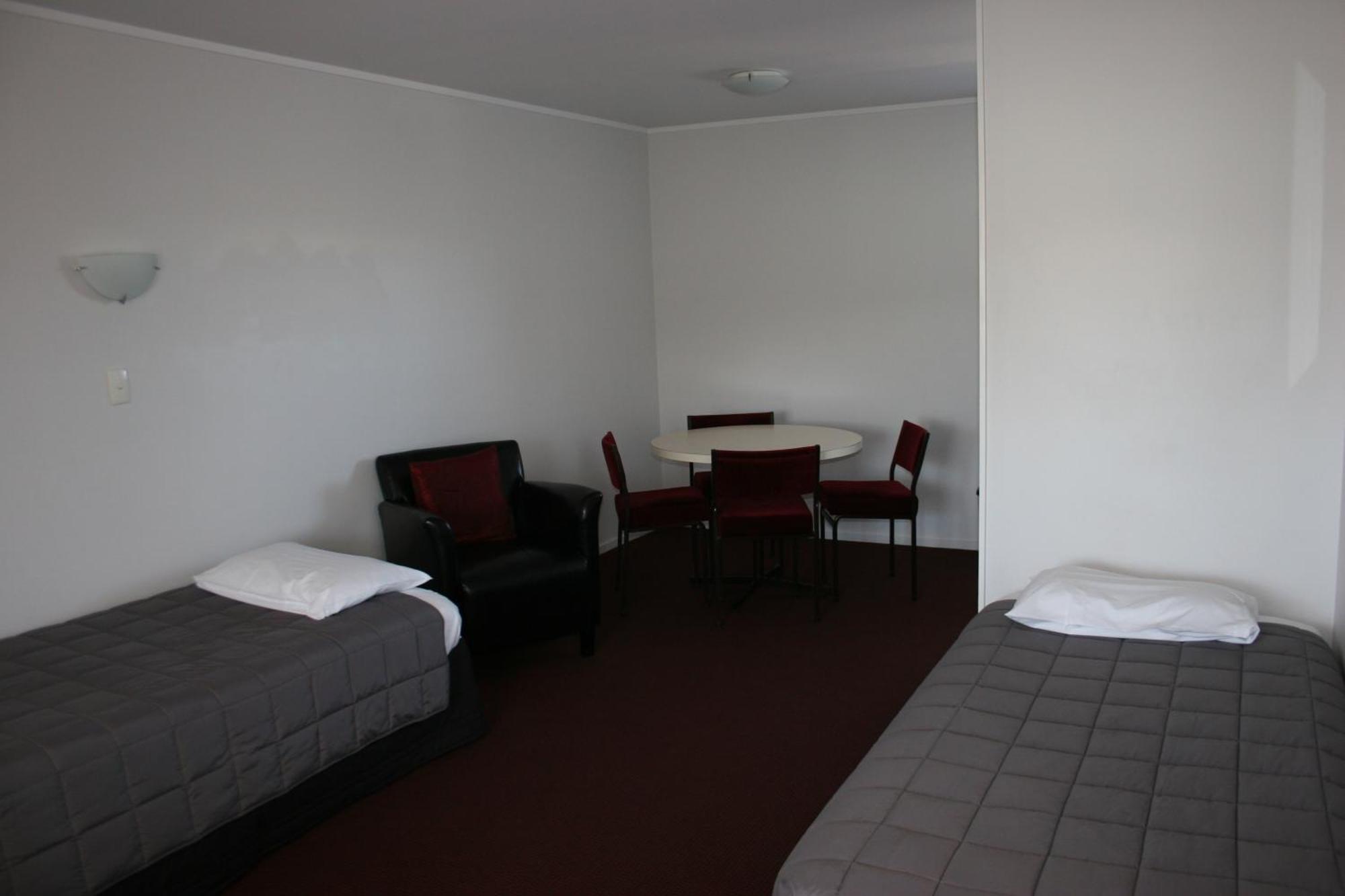 Burgundy Rose Motel Whangarei Exterior foto
