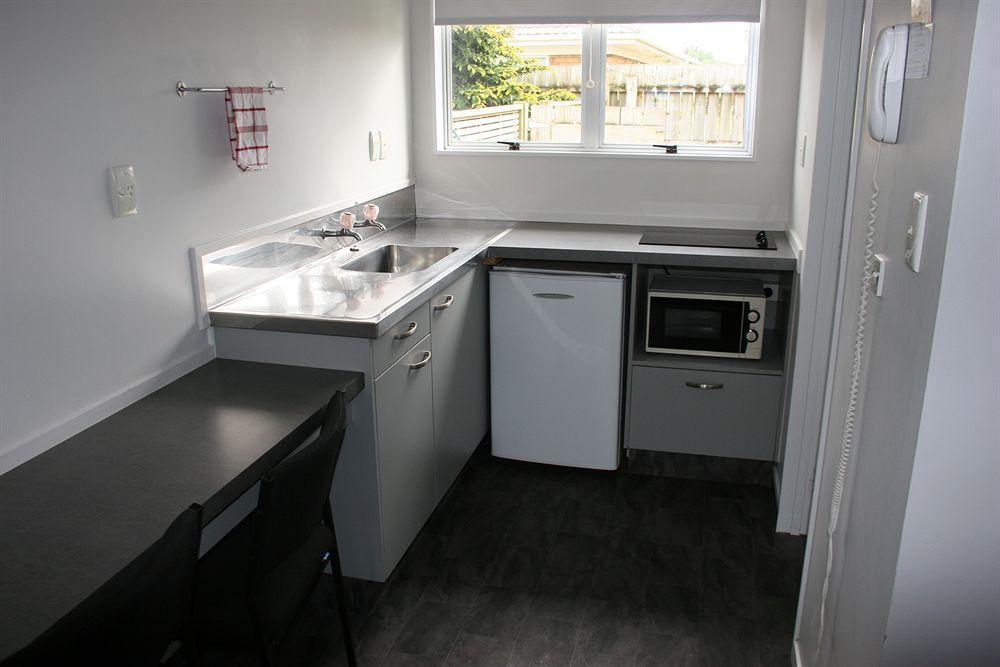 Burgundy Rose Motel Whangarei Exterior foto